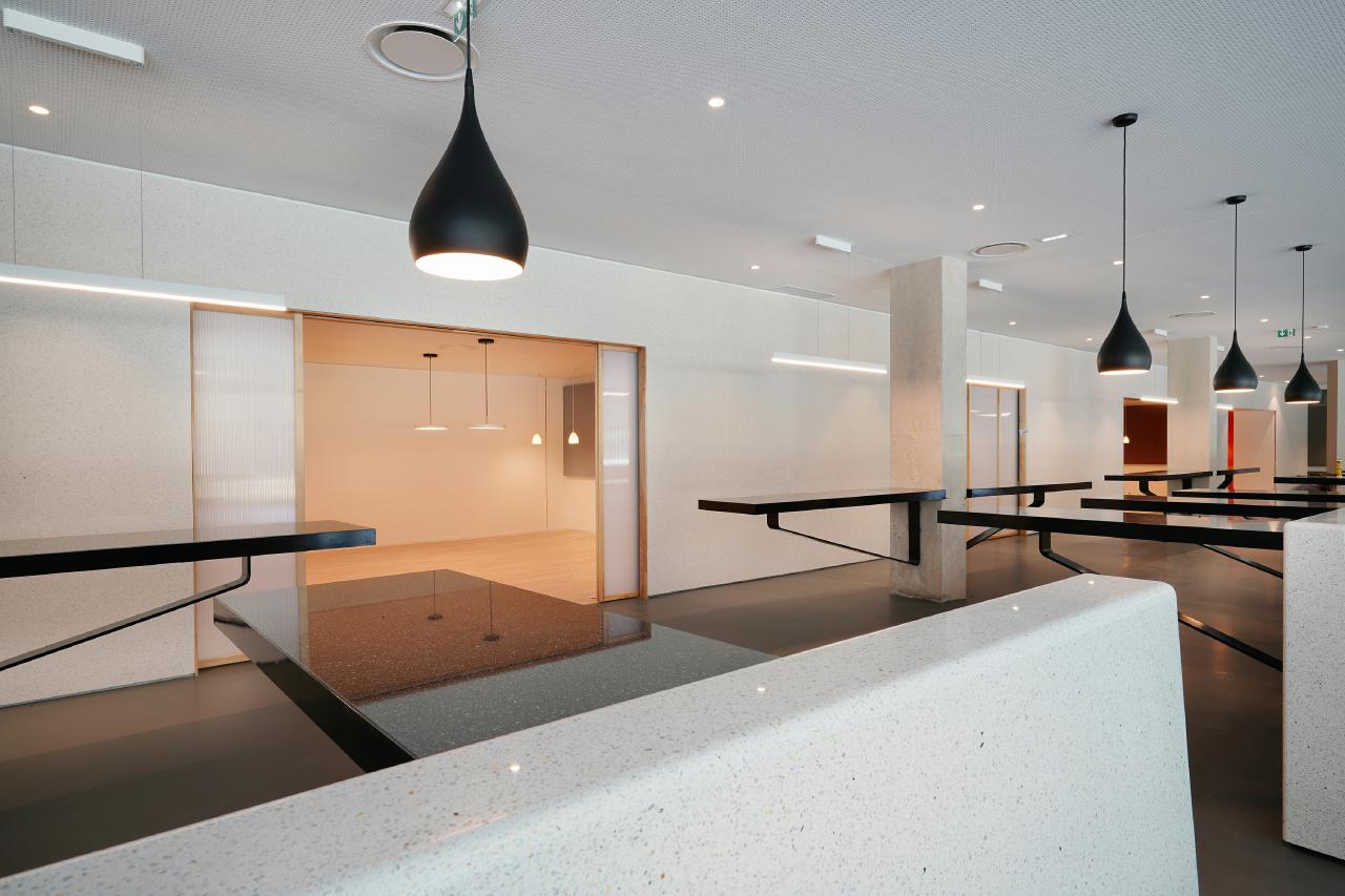 Bureau Saint-Ouen 41848m² Location bureau Saint-Ouen Seine-Saint-Denis OLBUR2100414 8